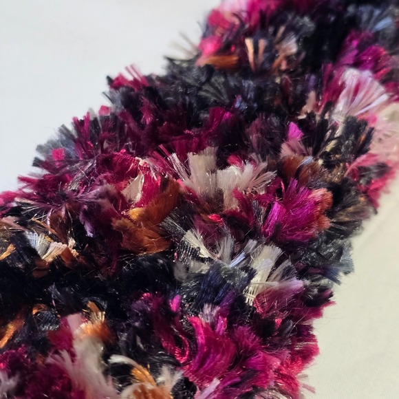 Handmade Knit Scarf Plum Magenta Black Fluffy Yarn Women‎ - Picture 3 of 6